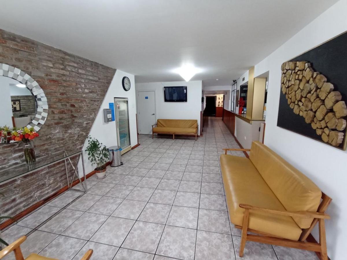 Hotel 9 De Octubre Quito Extérieur photo