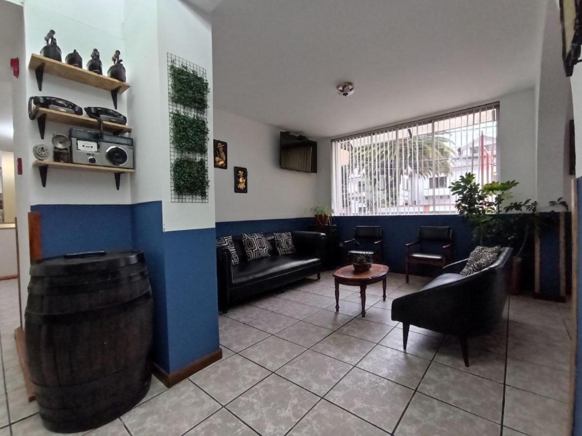 Hotel 9 De Octubre Quito Extérieur photo