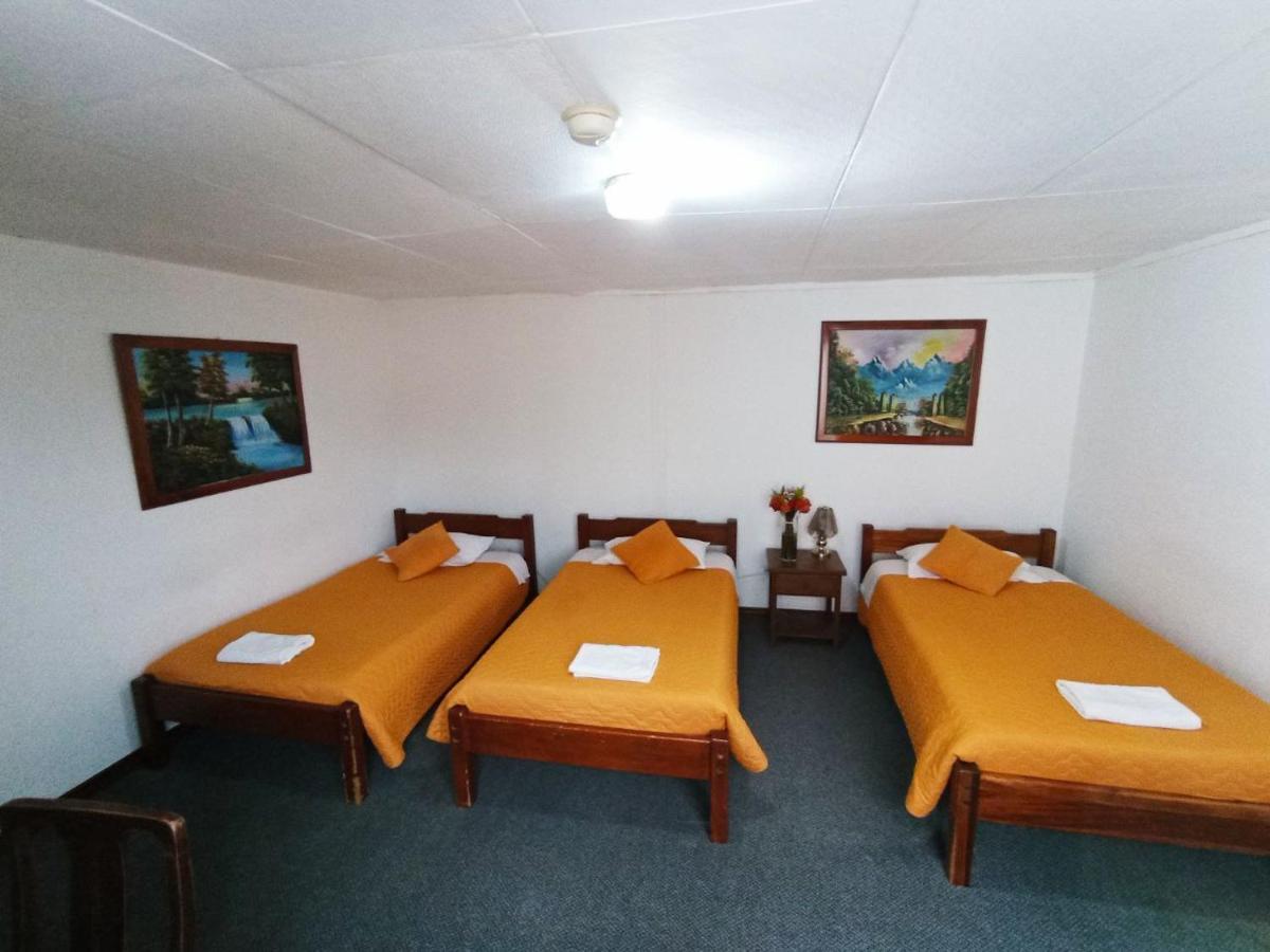Hotel 9 De Octubre Quito Extérieur photo