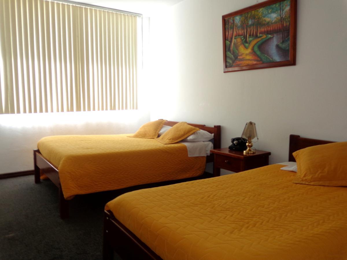 Hotel 9 De Octubre Quito Extérieur photo
