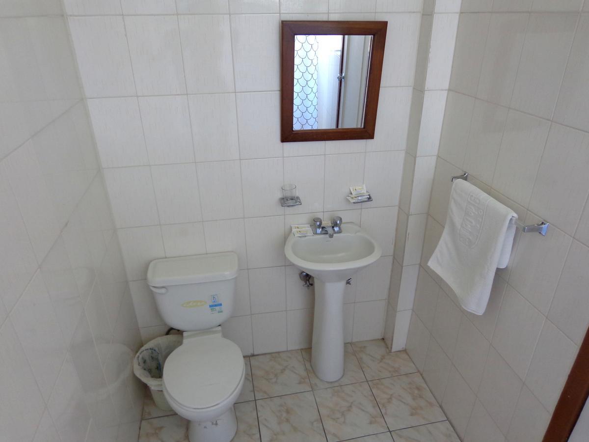 Hotel 9 De Octubre Quito Extérieur photo